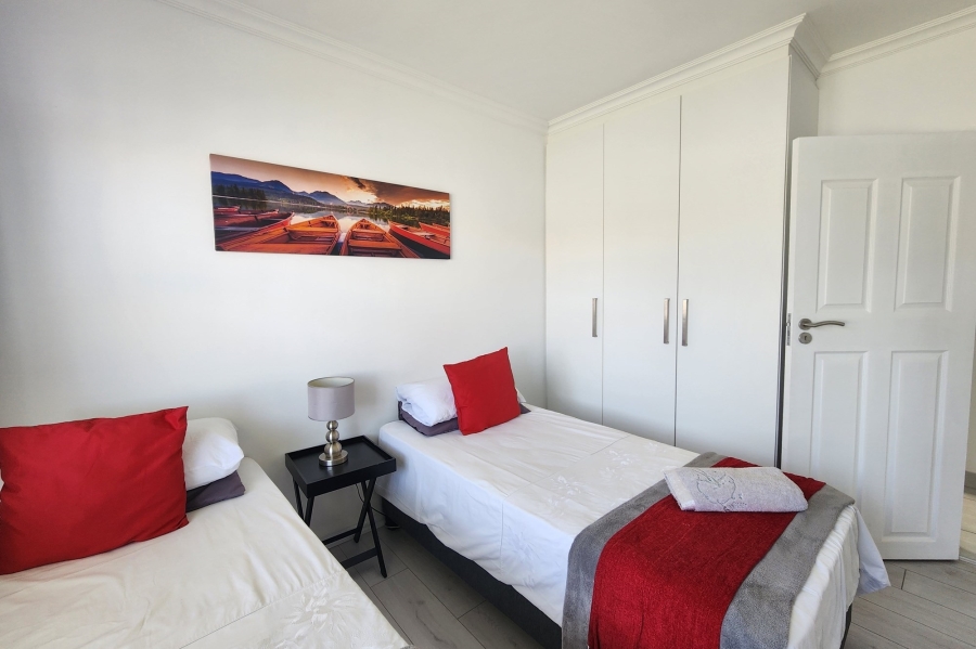 3 Bedroom Property for Sale in Wavecrest Eastern Cape